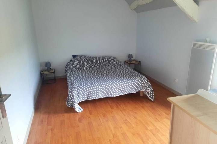 Location de vacances pour 10 personnes, avec terrasse et jardin, animaux acceptés à Plédran - 2