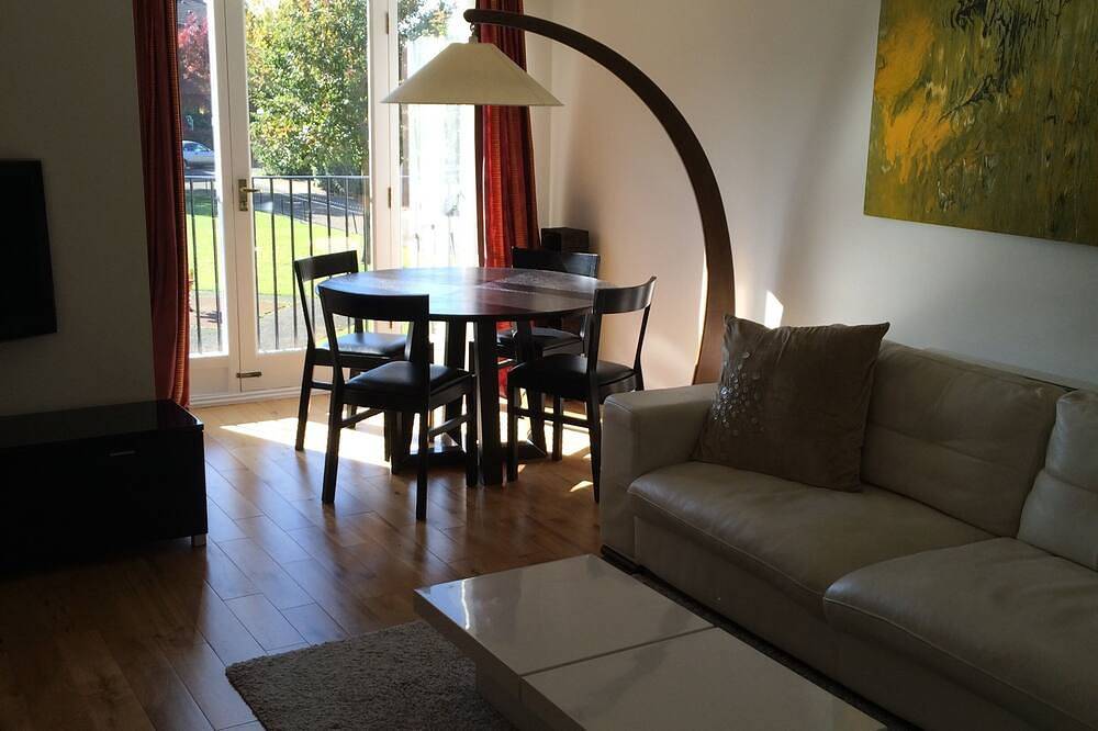 Entire apartment, Beautiful Kingston apartment in Kingston upon Thames, London