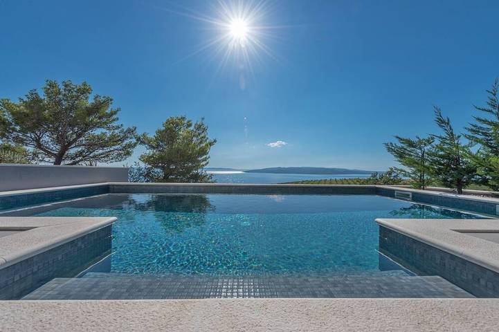Vakantiehuis voor 8 personen, met tuin en balkon in Makarska