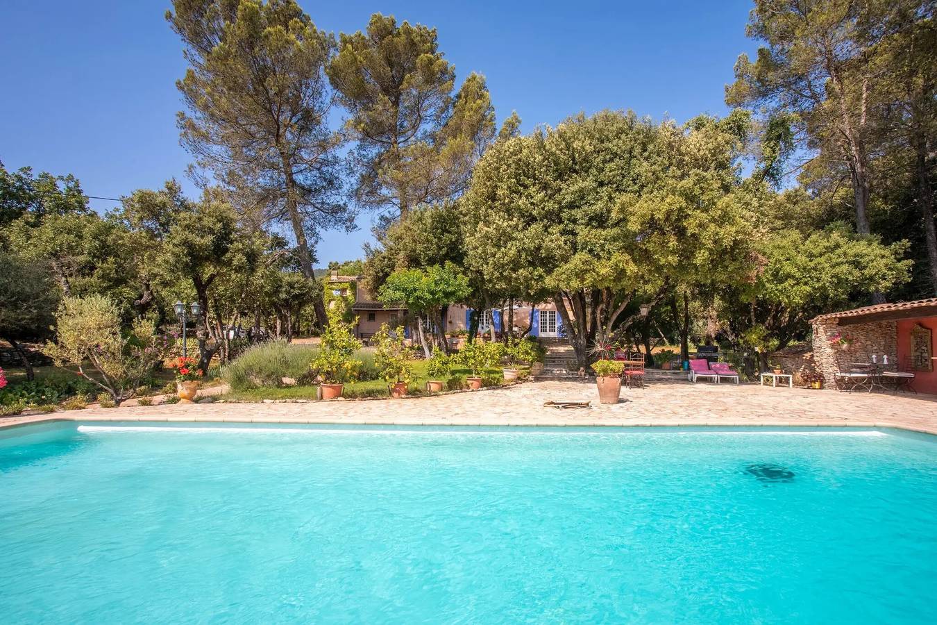 Bastide Lou Pèbre d'Aï - Senteur Lavandes in La Roquebrussanne, Région de Brignoles