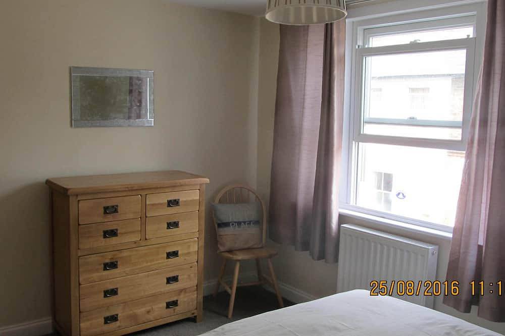 Chloe Cottage - Family friendly fishermans cottage close to the beach and harbou in Whitstable, Kent