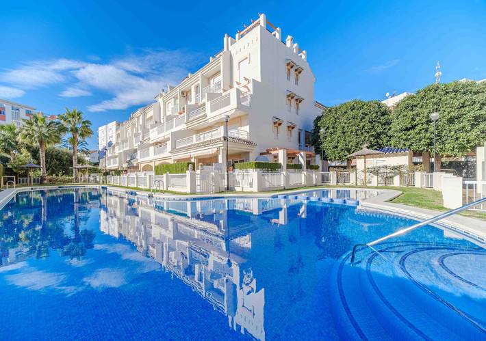 Location de vacances pour 4 personnes, avec jardin à Playa del Arenal