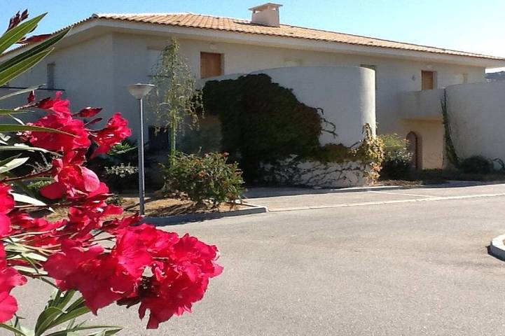 Apartamento entero, Apartamento T2 Aire Acondicionado En Una Residencia De Lujo in Sant Ambroggio, Lumio