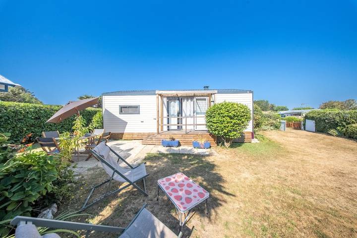 Bord de mer : Mobil-home Neuf avec Jardin in Plage de Port Fontaine-Lomener, Ploemeur