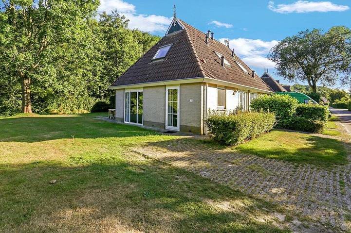 Ferienhaus für 5 Personen, mit Garten, mit Haustier in Earnewâld