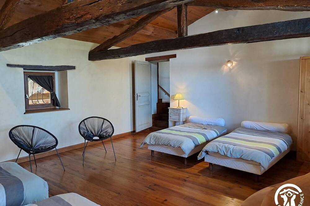 Roquebonne - Burlats in Burlats, Castres region