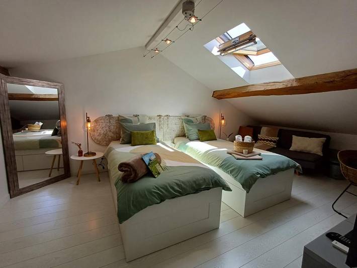 Location de vacances pour 4 personnes, avec jardin, adapté aux familles à Ceyzériat - 2