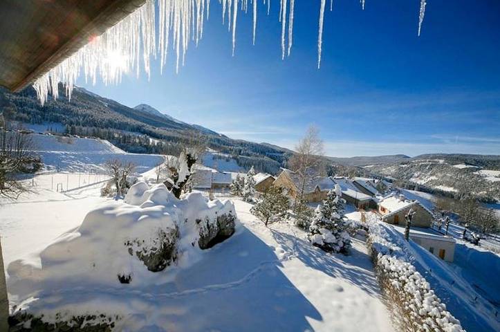 Hôtel pour 2 personnes, avec vue ainsi que balcon et jardin à Villard-de-Lans - 2