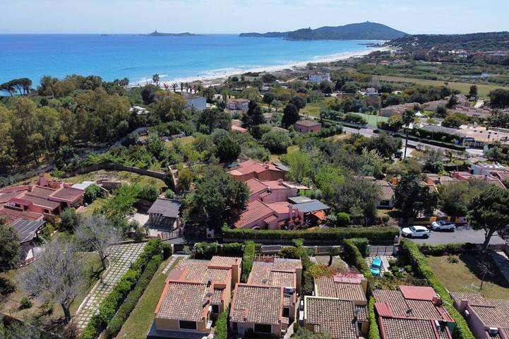 Villa for 5 people, with yard and terrace in Simius