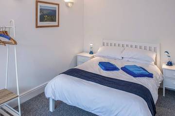 Cottage for 6 People in Plymouth, England, Photo 2