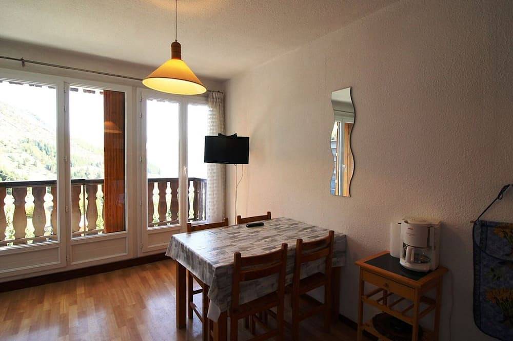 Appartement entier, Studio cabine 4 pers au pied des pistes avec parking – Auris en Oisans in Auris, Parc national des Écrins