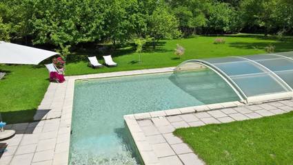 Chambre d’hôte pour 4 personnes, avec jardin ainsi que vue et piscine à Le Thor