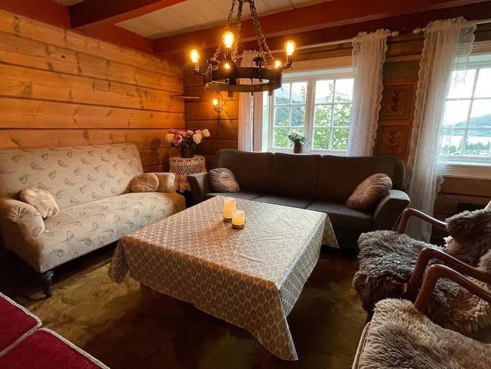 Location de vacances pour 5 personnes, avec vue et jardin dans Loen - 2