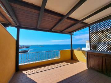 Ferienwohnung für 4 Personen, mit Balkon und Meerblick in Castelsardo