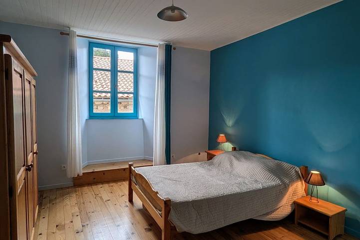 Gîte pour 8 personnes, animaux acceptés à Arlempdes - 2
