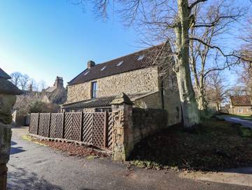 Cottage for 8 People in Ashfield, Nottinghamshire, Photo 1