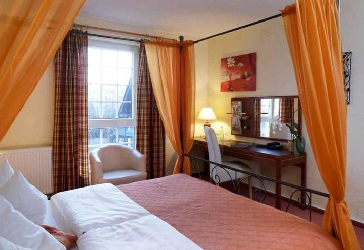 Hotel für 2 Personen, mit Terrasse und Garten sowie Ausblick in Rödermark - 4
