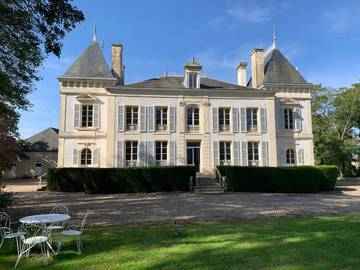 Chambre d’hôte pour 2 personnes, avec jardin ainsi que vue et terrasse à Bengy-sur-Craon