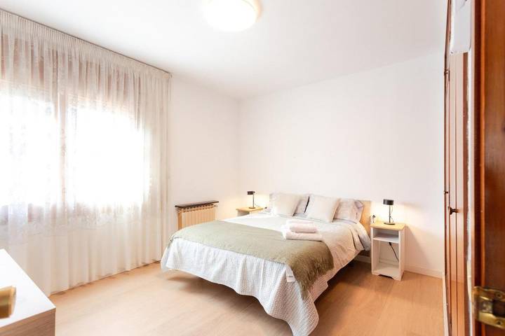 Location de vacances pour 6 personnes, avec jardin et vue à El Bruc - 4