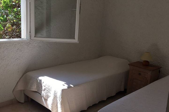 Apartamento entero, N°2-Apartamento-Baño privado con ducha-Vista al Mar in Favone, Sari-Solenzara