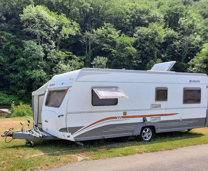 Camping pour 5 personnes, avec vue et jardin