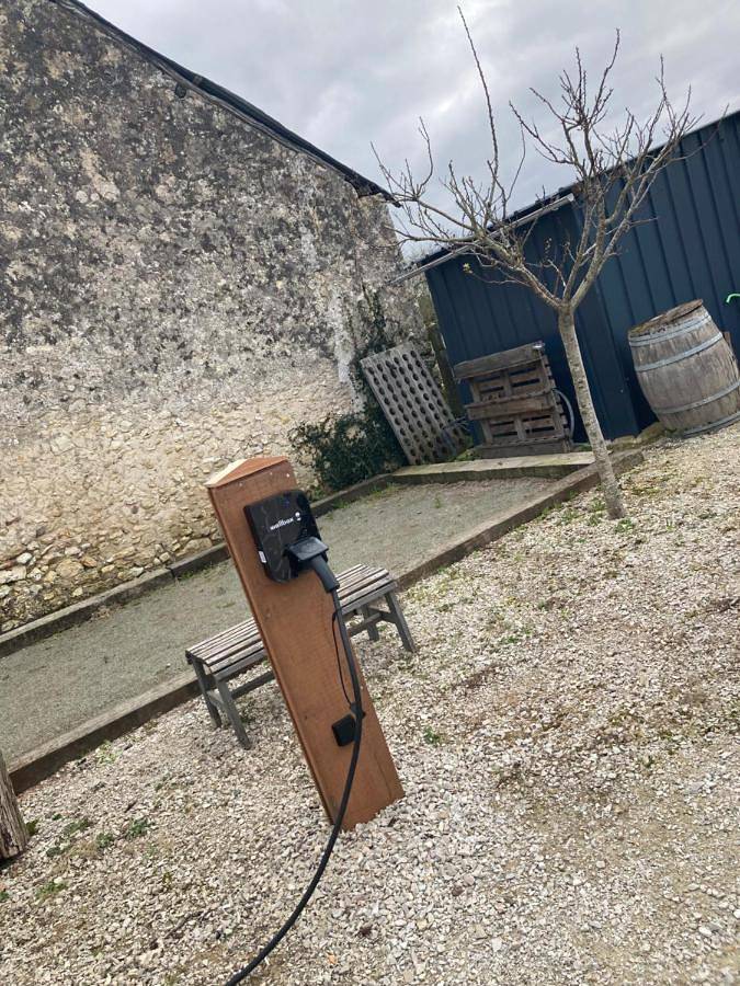 Location de vacances pour 5 personnes, avec jardin et piscine à Hommes - 3