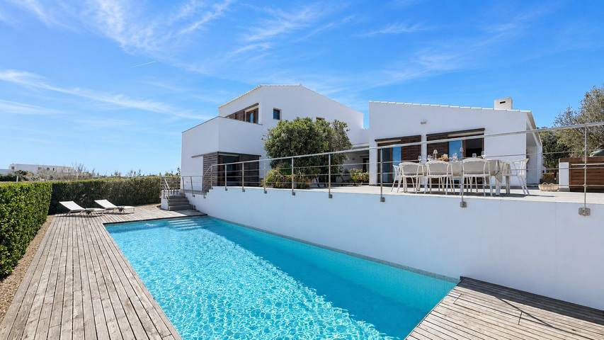 Casa vacanza per 9 persone, con balcone e giardino, con animali domestici a Ciutadella