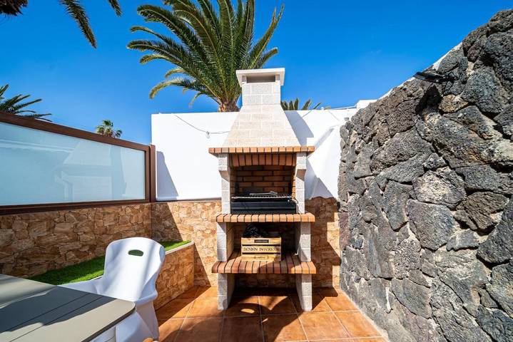 Casa rural para 4 personas, con jacuzzi y piscina además de terraza y sauna en Tías - 2