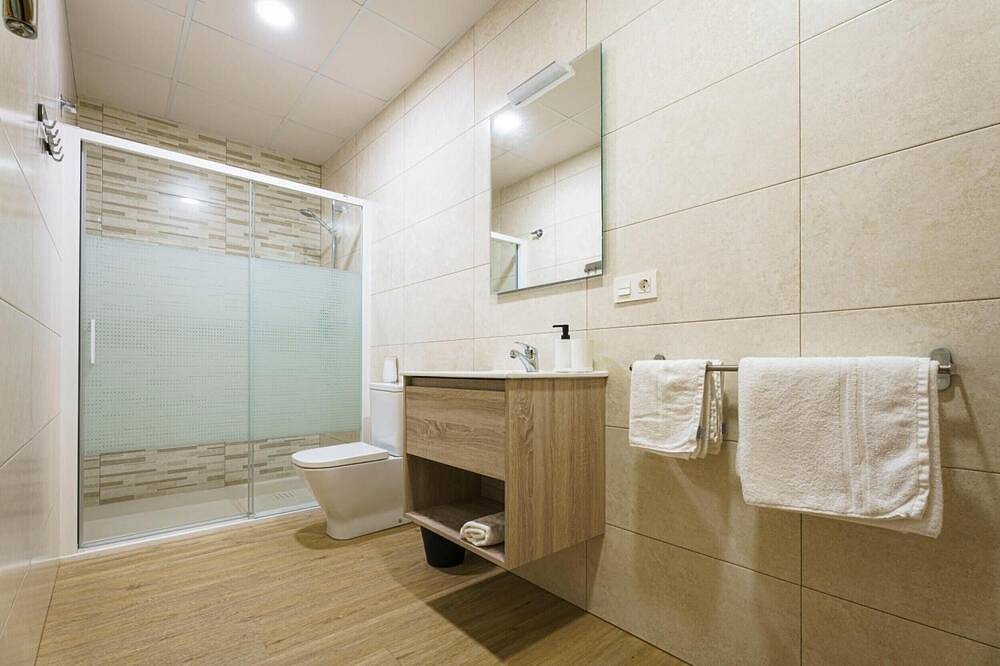 Entire apartment, Sophie Apartments 'Mediano' with private terrace and Wi-Fi in Burela, Galician Coast