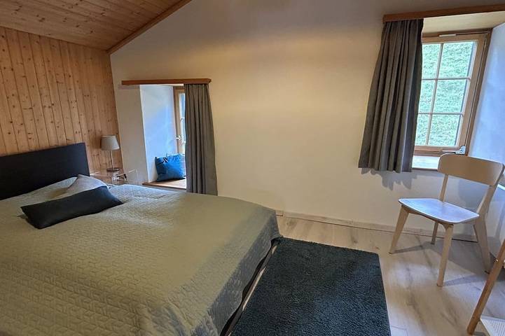 Ganze Wohnung, Tgesa communala Mon Appartement/Fewo, Dusche, Wc, 2 Schlafräume in Mon (Albula), Albula (Graubünden)