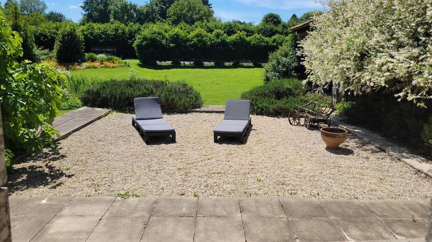 Location de vacances pour 4 personnes, avec piscine ainsi que jardin et vue à La Caillère-Saint-Hilaire - 2