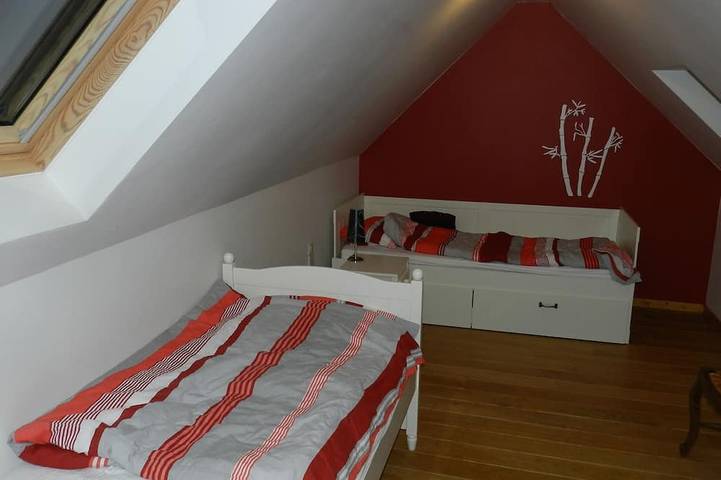 Location de vacances pour 5 personnes, avec jardin ainsi que terrasse et piscine à Herzele - 2