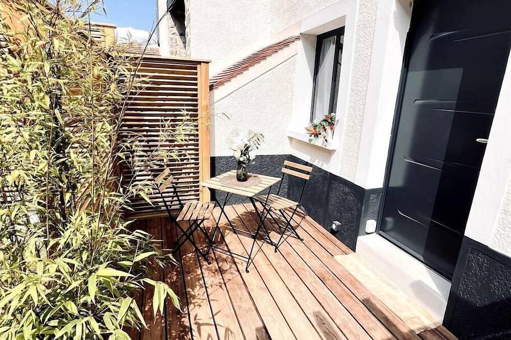Apartamento entero, ★★★★★ Beautiful Duplex Design with private terrace -  Ideally located in Veneux-les-Sablons, Sena y Marne