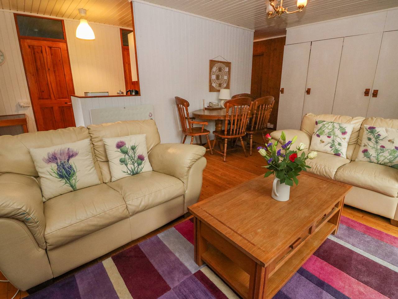 Lodge 5 - "Hawthorn" in Firth Of Clyde