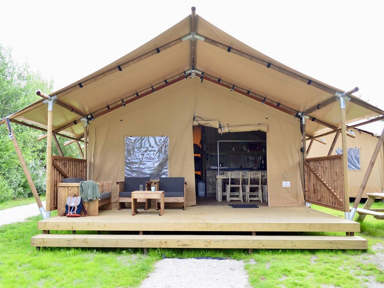 Camping voor 8 Personen in 's-Gravenzande, Nederlandse Noordzeekust
