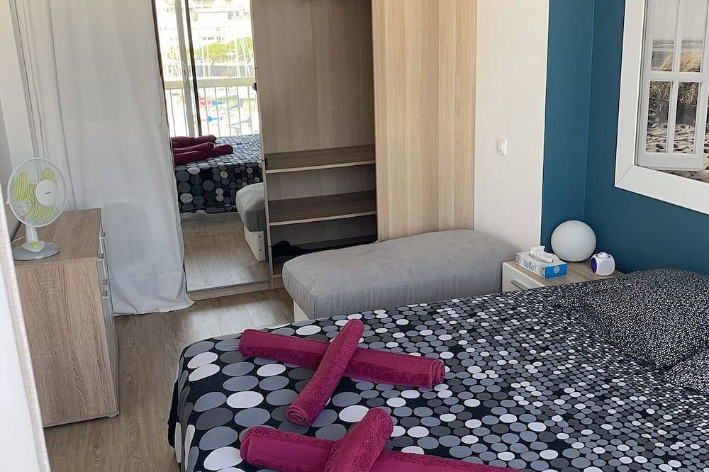 Appartement entier, T3 sur le port de carnon à 50 m de la plage in Carnon-Plage, Mauguio