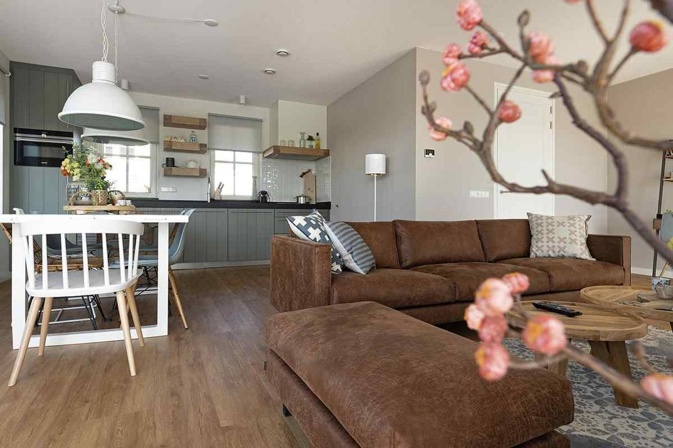 Luxus villa für 8 Personen am Tjeukemeer in Friesland in Delfstrahuizen, Friesland