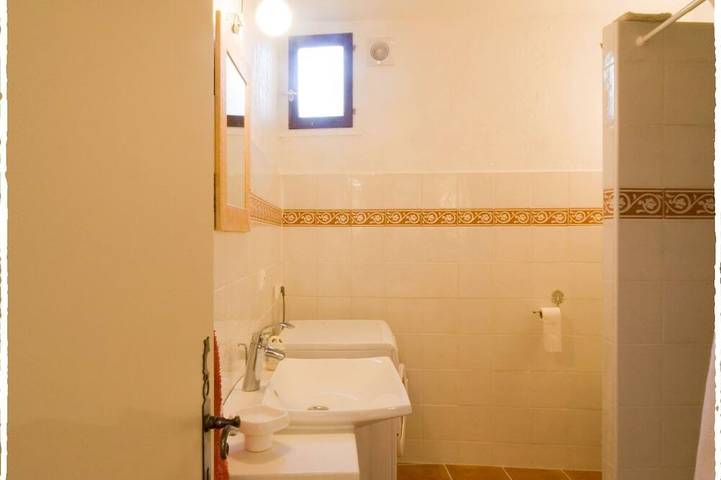 Gîte pour 4 personnes, avec jardin à Sablet - 4