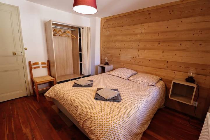 Location de vacances pour 14 personnes, avec jardin et balcon à Colmars - 3