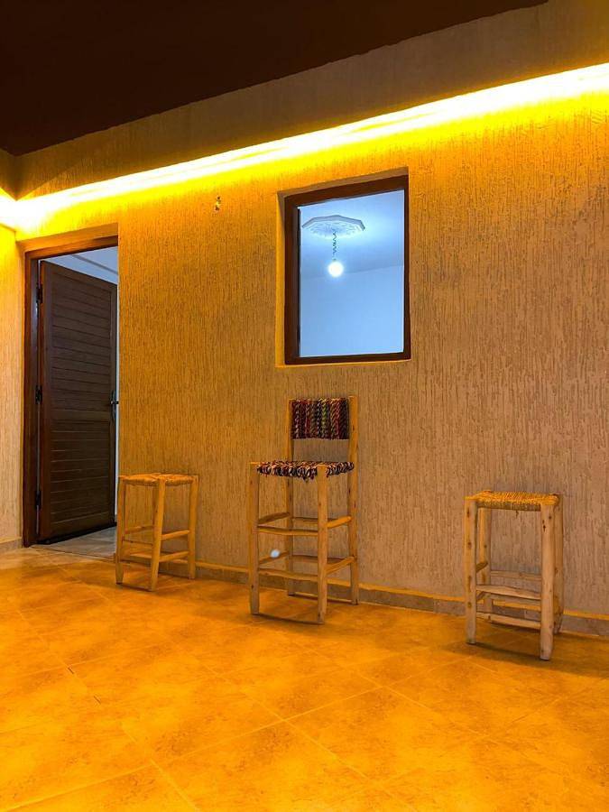 Gîte pour 2 personnes, avec jardin et vue dans Azazoul