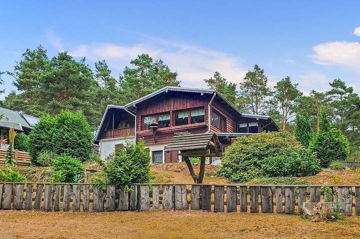 Ferienhaus für 10 Personen, mit Terrasse und Garten - 1