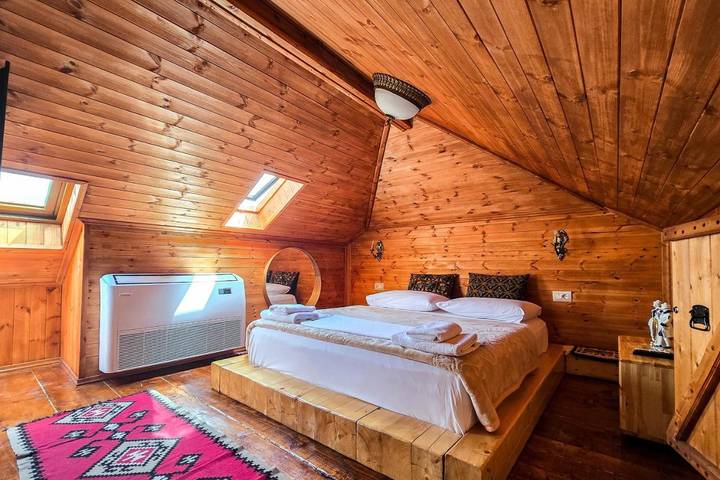 Maison d’hôte pour 2 personnes, avec Terrasse ainsi que Jardin et Vue dans Gjirokastër