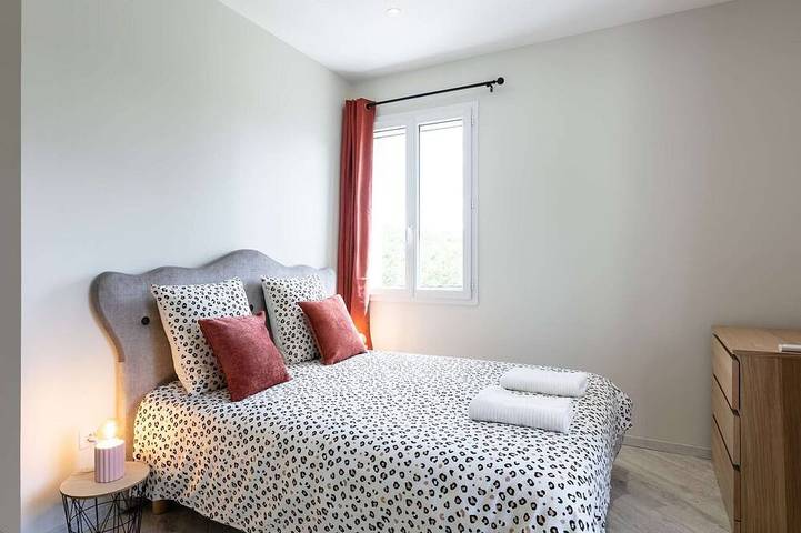 Location de vacances pour 6 personnes, avec Balcon et Jardin à Lamagdelaine - 3