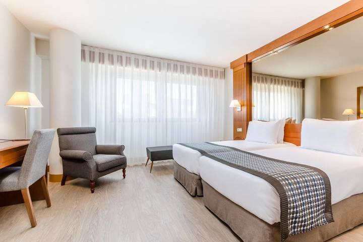 Hôtel pour 10 personnes, avec terrasse à Cerdanyola del Vallès - 3