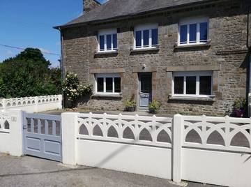 Gîte pour 6 personnes, avec terrasse à Combourg