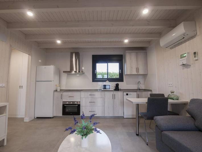 Casa rural para 5 personas, con jardín además de vistas y piscina, Se admiten mascotas en Zahora - 3