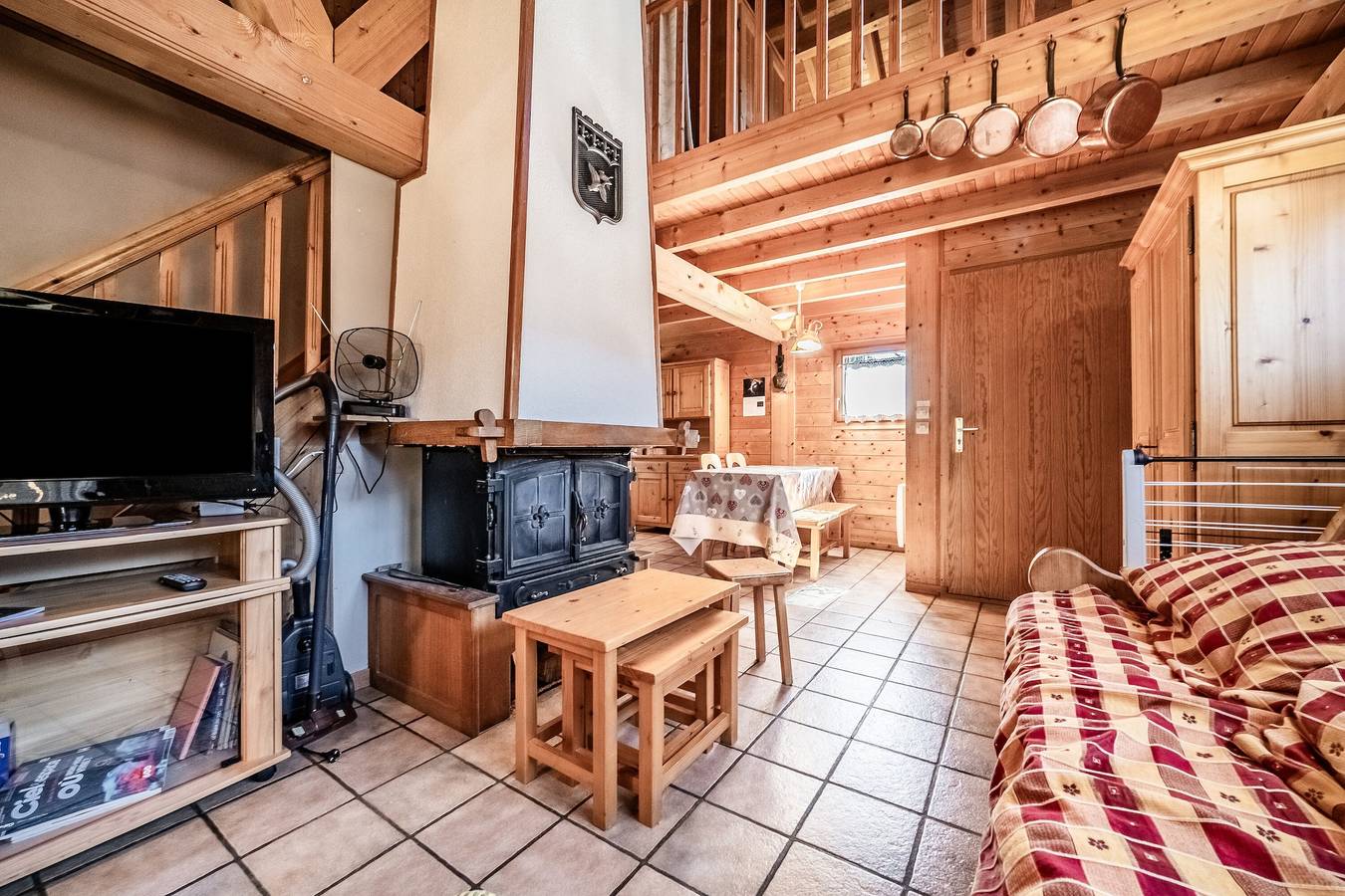 Chalet „6p Simple – Le Manou“: Bergblick, Private Terrasse & Wlan in Verchaix, Region Bonneville