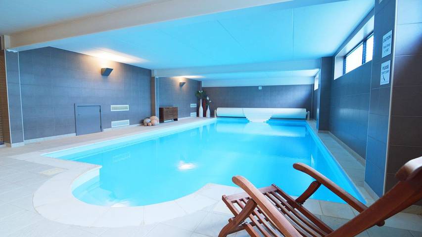 Casa de vacaciones para 9 personas, con piscina y terraza además de sauna y jardín, Se admiten mascotas - 1
