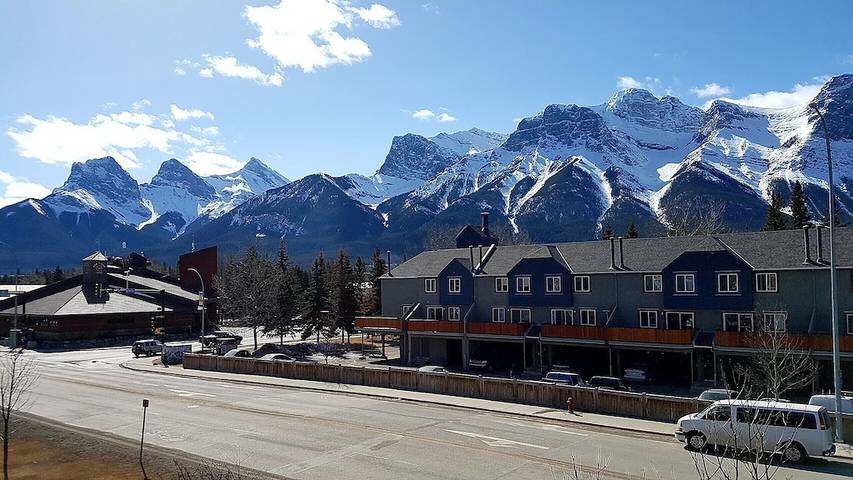 Gîte pour 6 personnes, avec jacuzzi et balcon à Canmore - 4