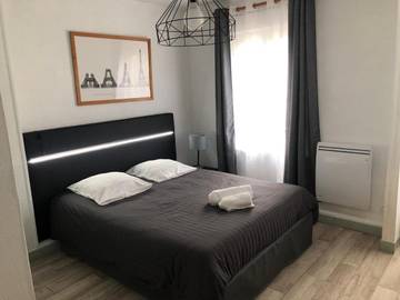 Hôtel pour 2 personnes, avec terrasse dans Chooz